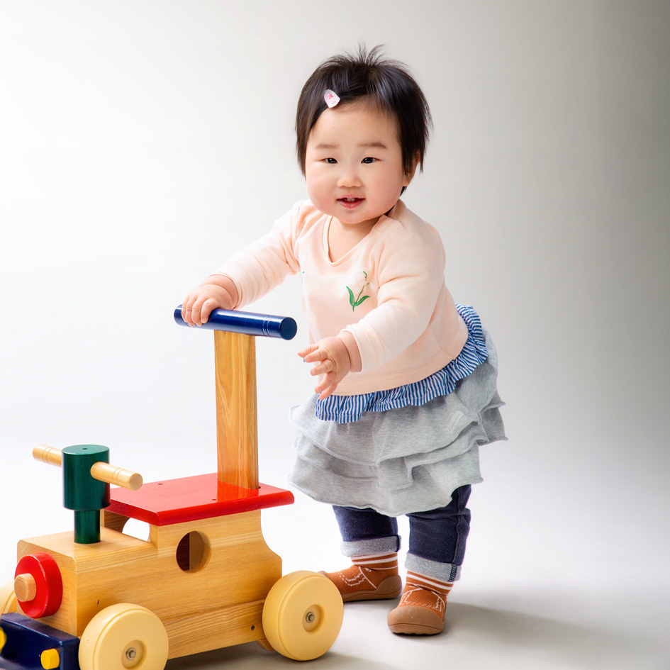 岡山 写真館 フォトスタジオ 島村写場 お子様の初めてのおもちゃ ファーストトイの撮影はいかがですか ぬいぐるみの撮影が人気です